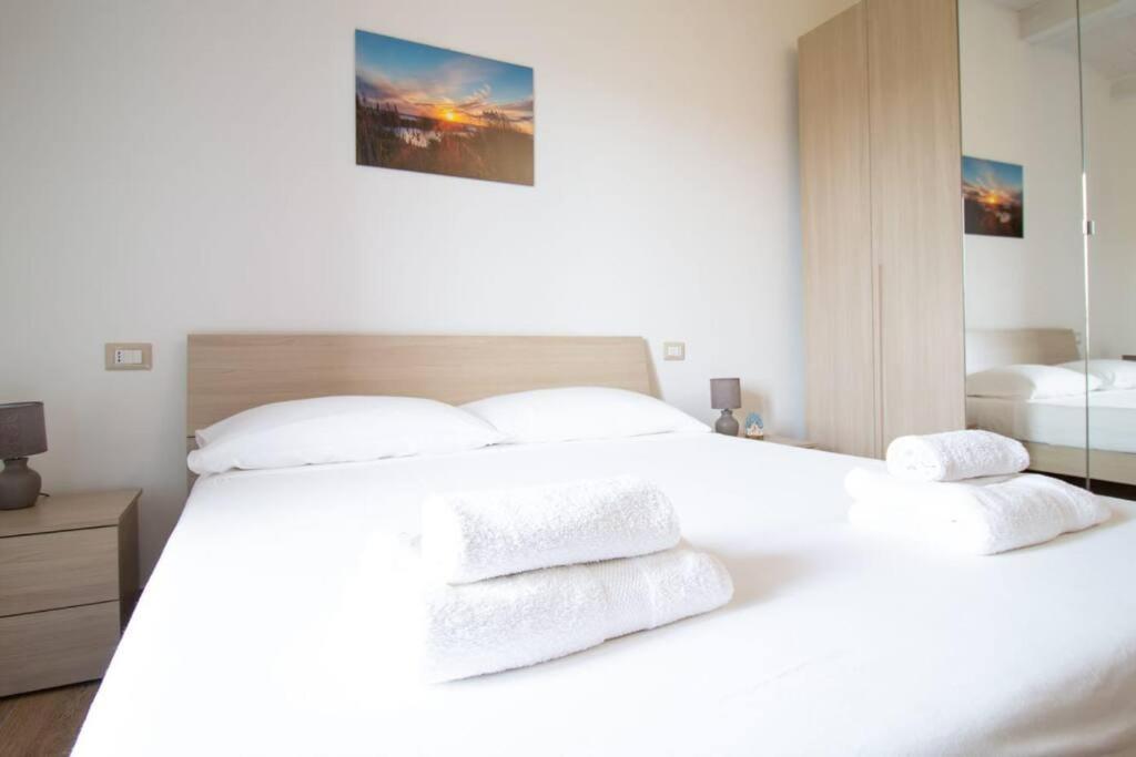 Appartement Il Guardiano Del Faro à Càbras Extérieur photo